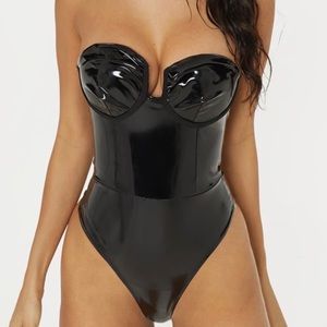 NWOT Pretty little Thing Vinyl Body suit
